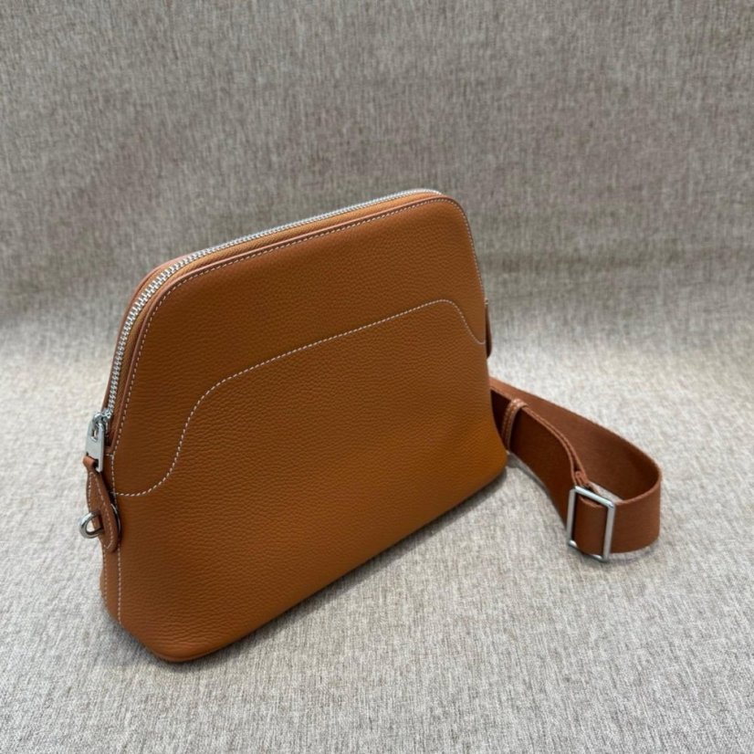 Dámska kožená kabelka DK-13