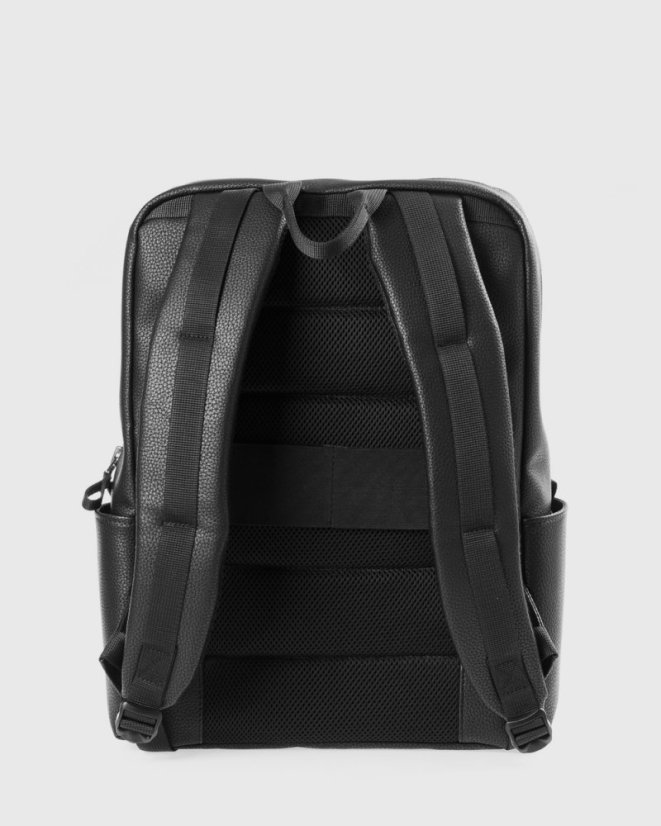 Batoh Voyage black 20l