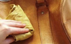 Îngrijirea produsului-curățare