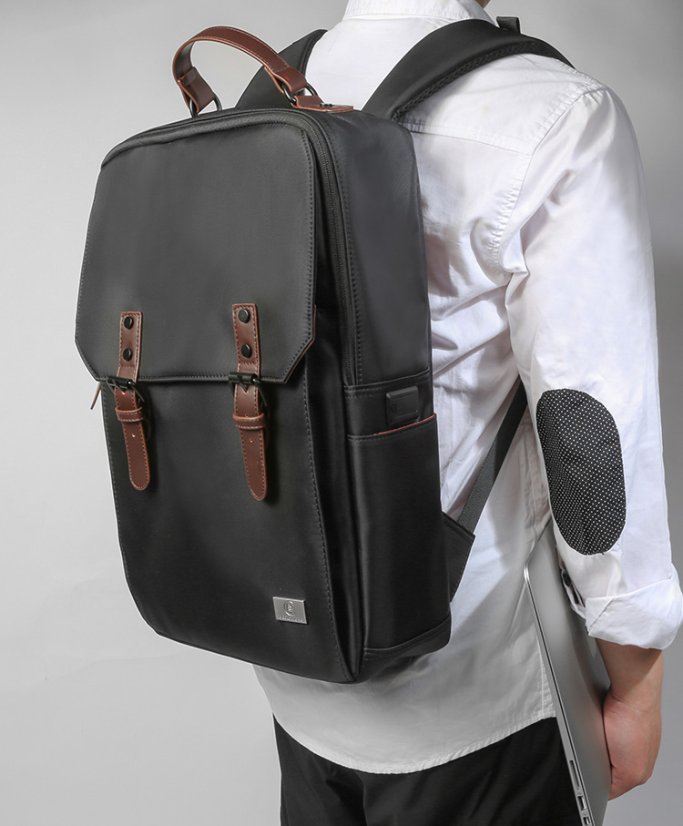 Stylový batoh Outdoor V210G