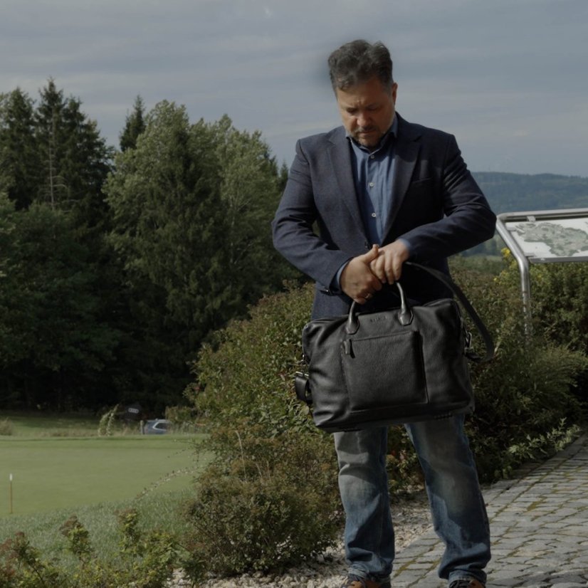 Kožená cestovná taška Valmio Stark čierna
