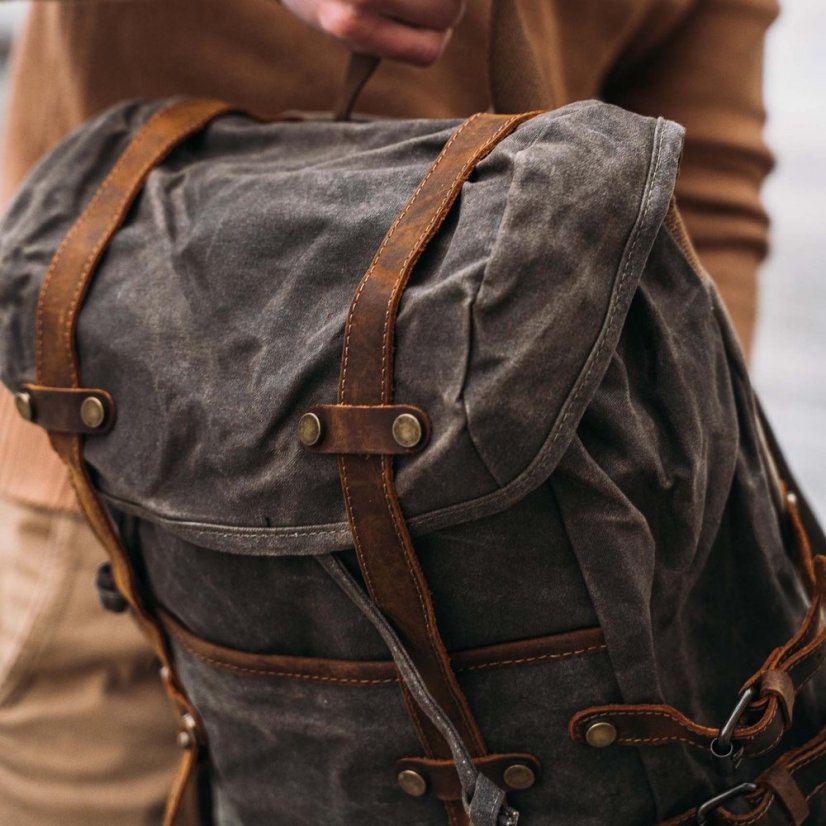 Batoh outdoorový Skaut 2.0 Tmavě zelený 18L