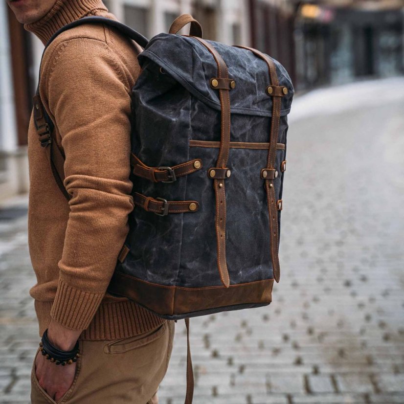 Rucsac de exterior Skaut 2.0 gri închis 18L