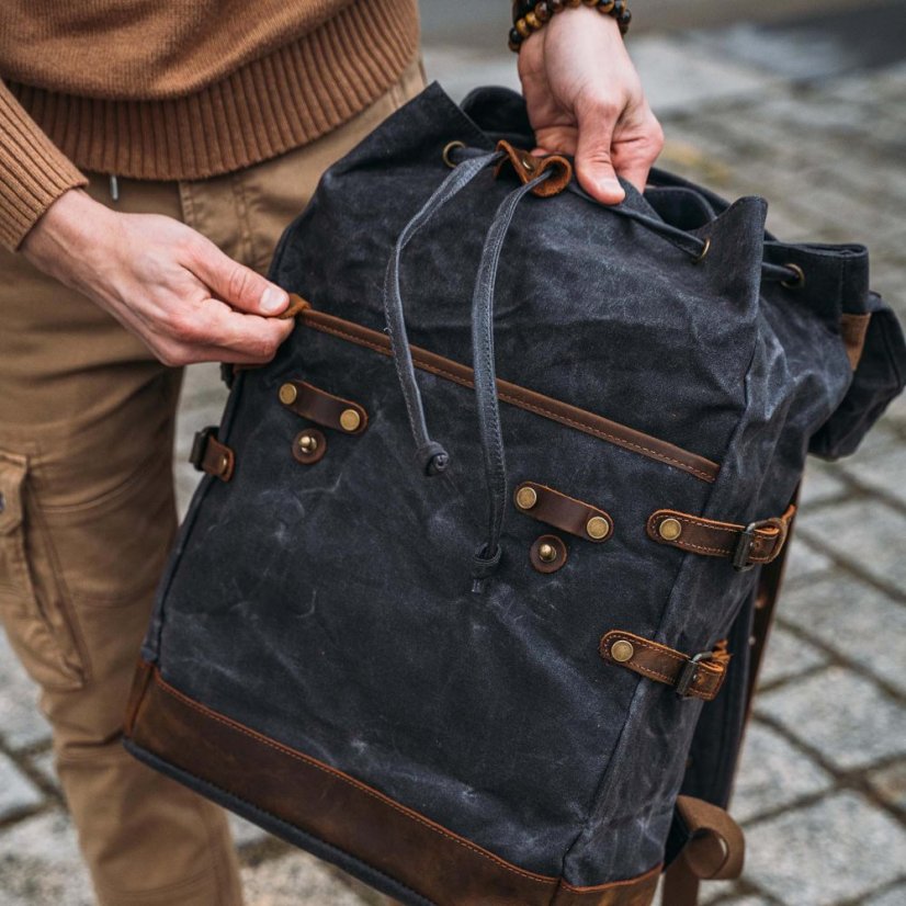 Rucsac de exterior Skaut 2.0 gri închis 18L