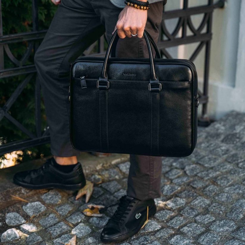 Černá kožená taška Valmio Classic