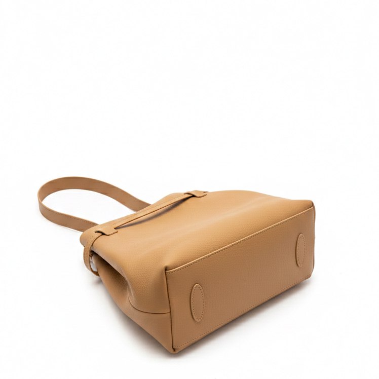 Dámska kožená kabelka DK-06