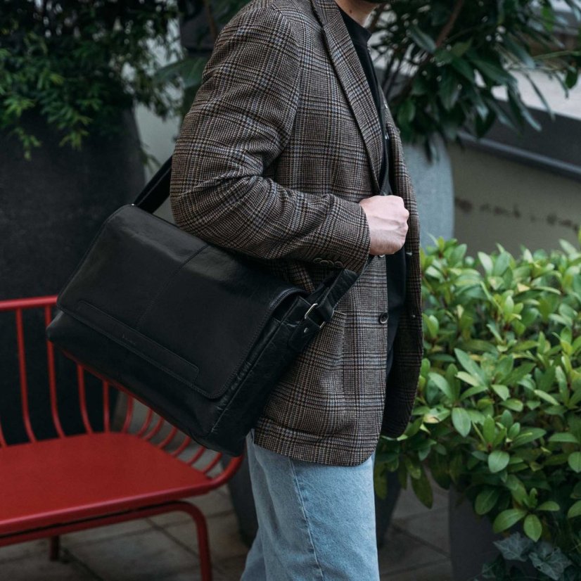 Geantă mare Valmio Mount Black Laptop Bag