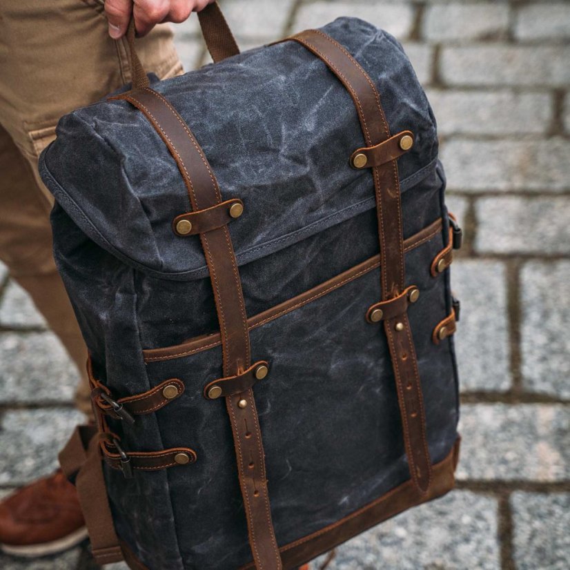 Rucsac de exterior Skaut 2.0 gri închis 18L