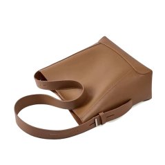 Geantă din piele de damă Valmio Melina - maro